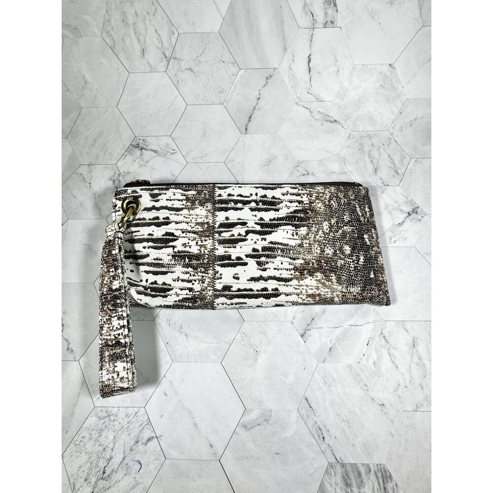 Hobo Vida leather Snakeskin Print Clutch Wristlet New With Tags - Picture 4 of 8